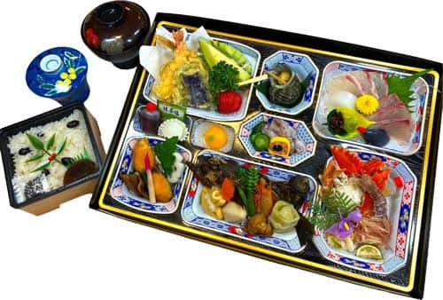 移動葬儀車といえば笠岡の葬儀場　吉相グループの株式会社絆の絢(けん)